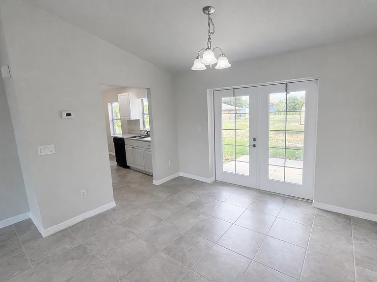 3055 Morning Glory Dr — Photo 4