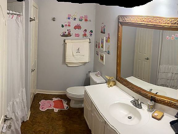 3rd image of 7706 Belcrest Dr