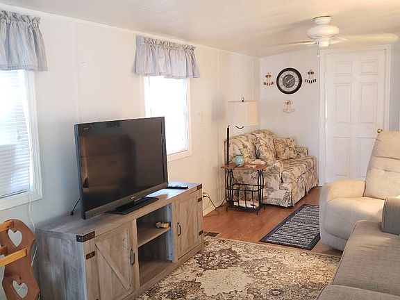 3rd image of 3742 Hula Cir #138