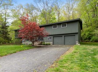 86 Framingham Rd, Southborough, MA 01772