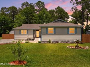 1908 Laurel Glen Rd, Gautier, MS 39553