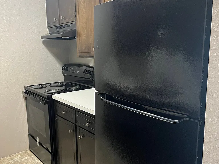 Whispering Isle Apartments — Photo 42
