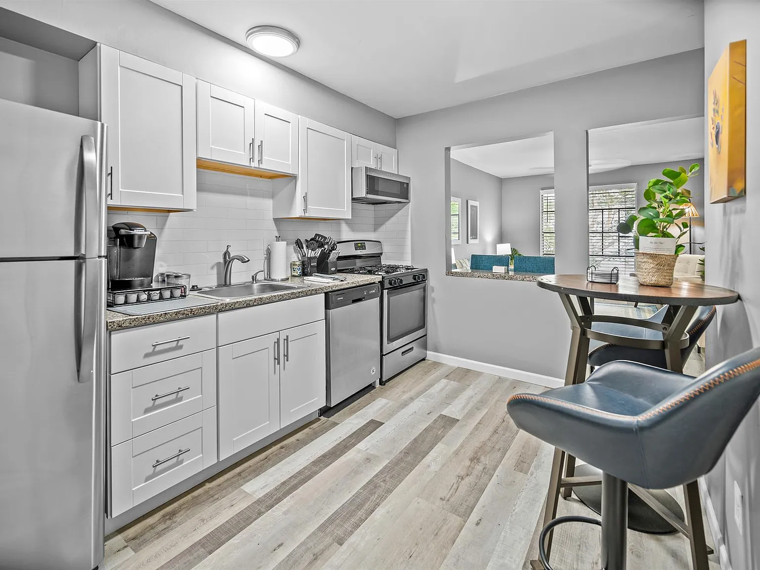604 Clark St — Photo 1