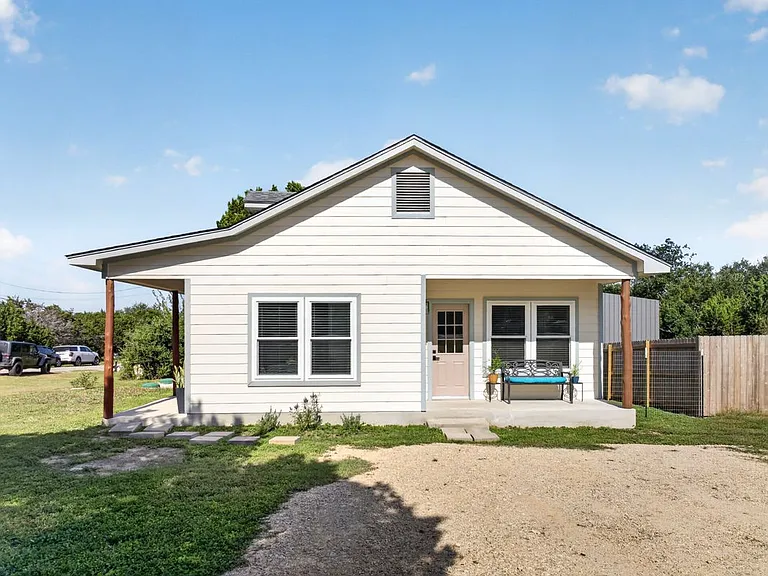 112 Remington Rd — Photo 29
