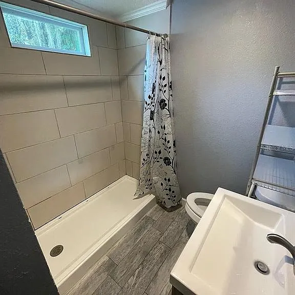 1020 W Portage St #C — Photo 6