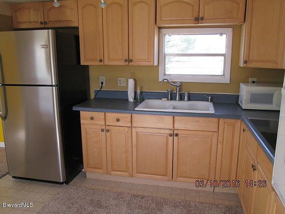 2nd image of 375 Saint Charles Ave