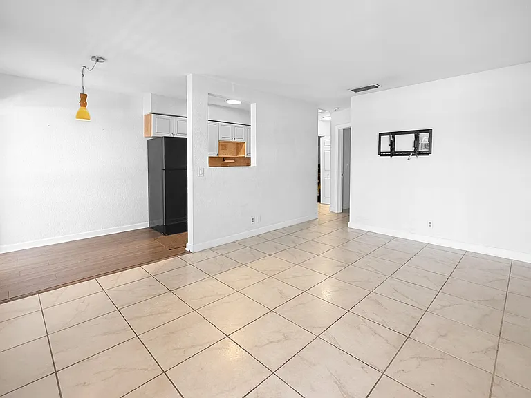 2607 NE 8th Ave #29 — Photo 6