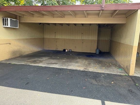 4th image of 829 & 831 S Oaks Ave #831-D