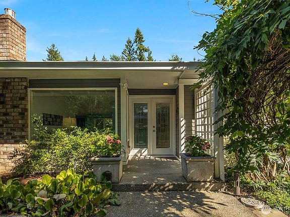 5th image of 21647 SE 33rd Place