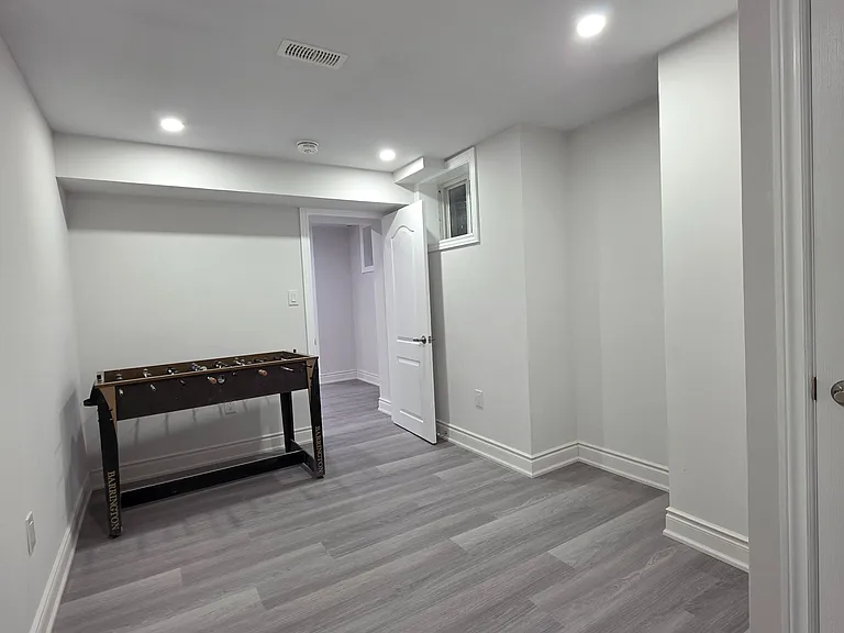 1344 Whitney Ter — Photo 12