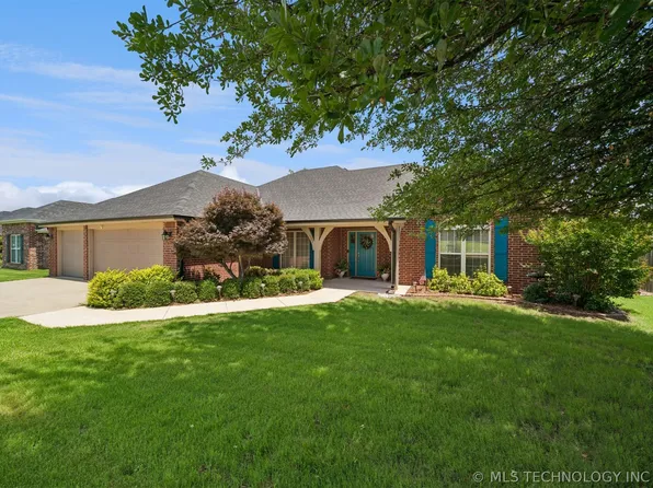 1122 Arbor Dr, Bartlesville, OK 74006