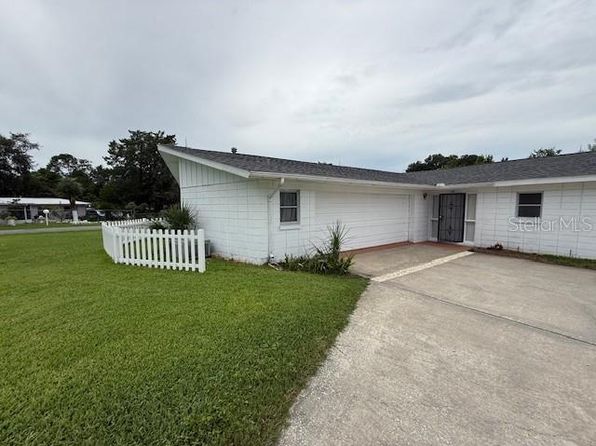 18 Emerald Way