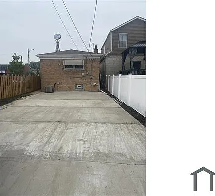 835 E 87th St — Photo 3