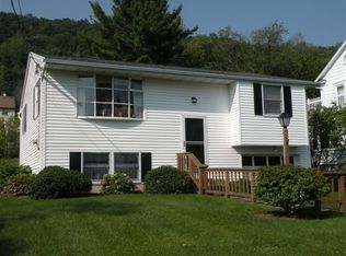 153 Rosedale Dr, Binghamton, NY 13905