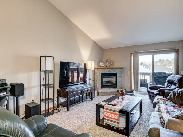 1909 Southridge Ave Unit 2, Menomonie, WI 54751