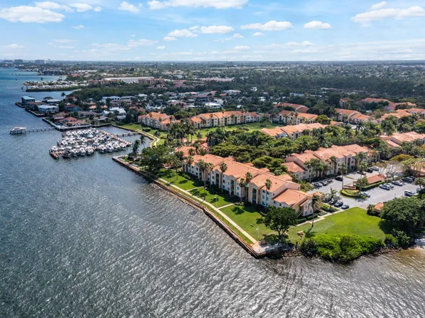 131 Yacht Club Way #307, Hypoluxo, FL 33462