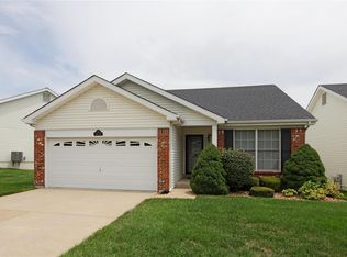15 Soenker Cir, Saint Peters, MO 63376