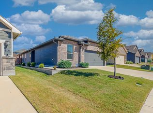 1652 Briar Hunt Dr, Forney, TX 75126