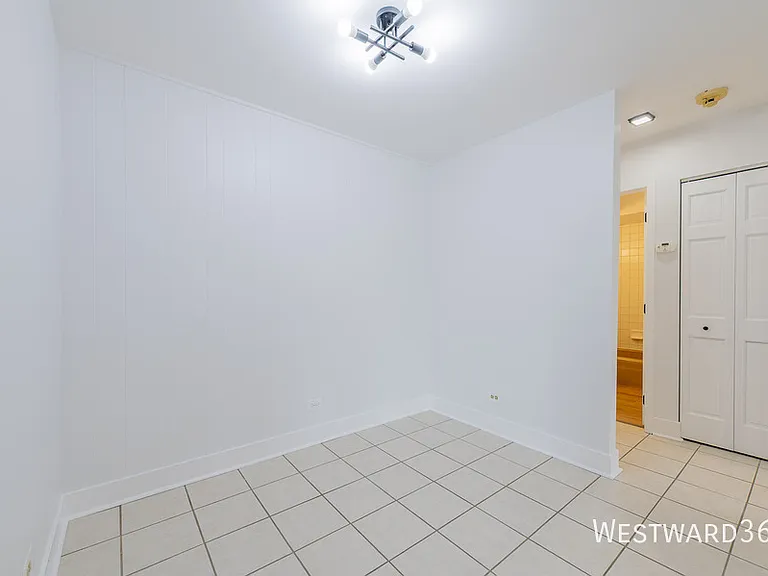 6320 W 79th St #2SE — Photo 7