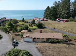 15462 Oceanview Dr, Brookings, OR 97415