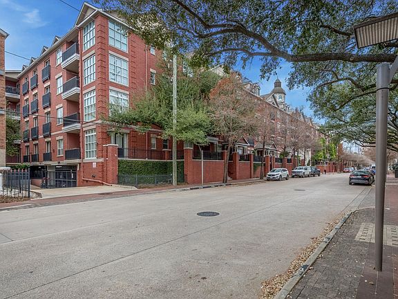 3rd image of 2400 McCue Rd APT 436