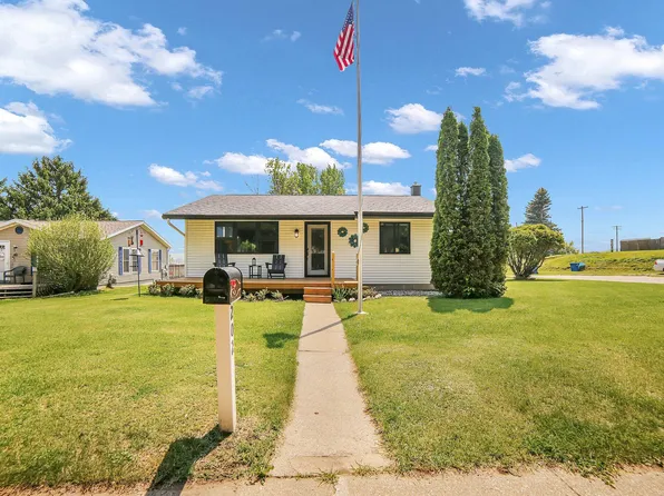 202 5th St, Ludington, MI 49431