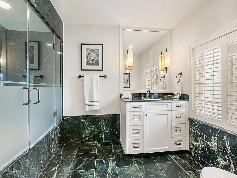 3325 Inwood Dr — Photo 35