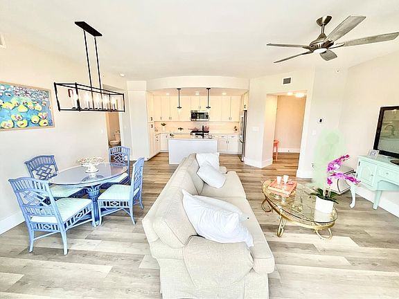 3rd image of 231 2nd St S #304
