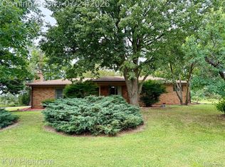 7860 Rynn Rd, Avoca, MI 48006