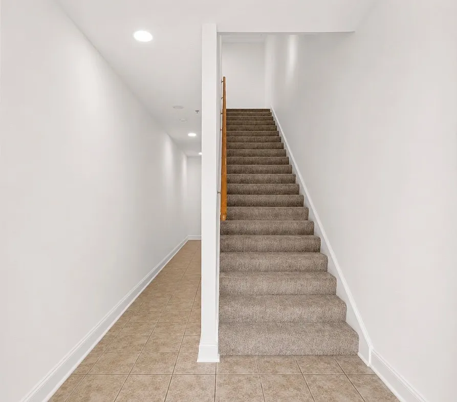 9 Promenade St — Photo 2