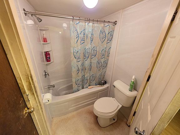 4th image of 2986 VT Route 122