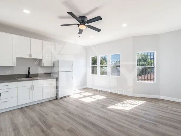 4308 S Hoover St #2, Los Angeles, CA 90037