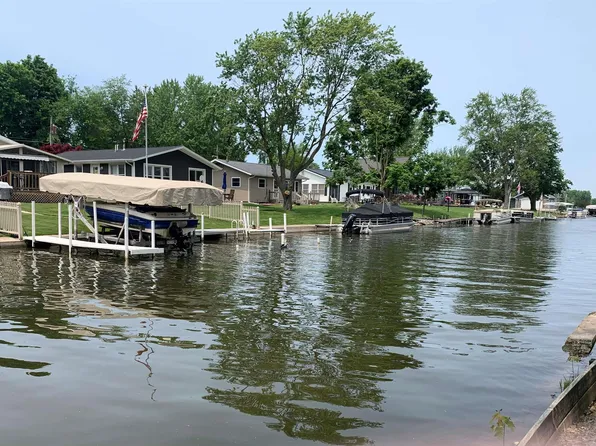 7990 S 150 E, Wolcottville, IN 46795