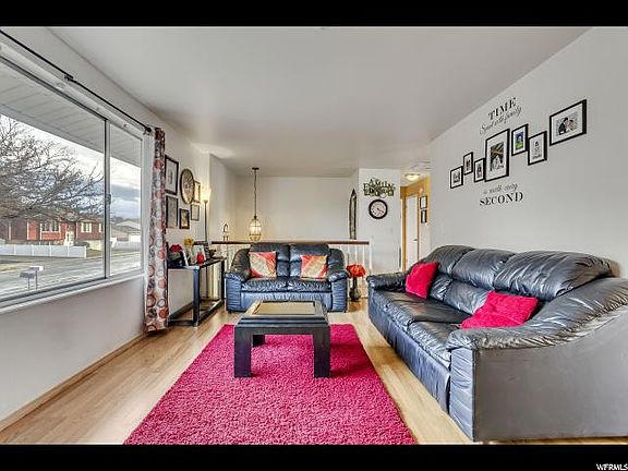 5th image of 841 N Dorothea Way