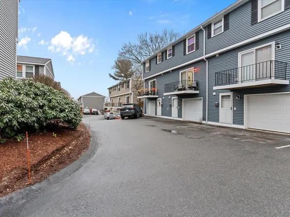 1225 Pawtucket Blvd APT 116, Lowell, MA 01854