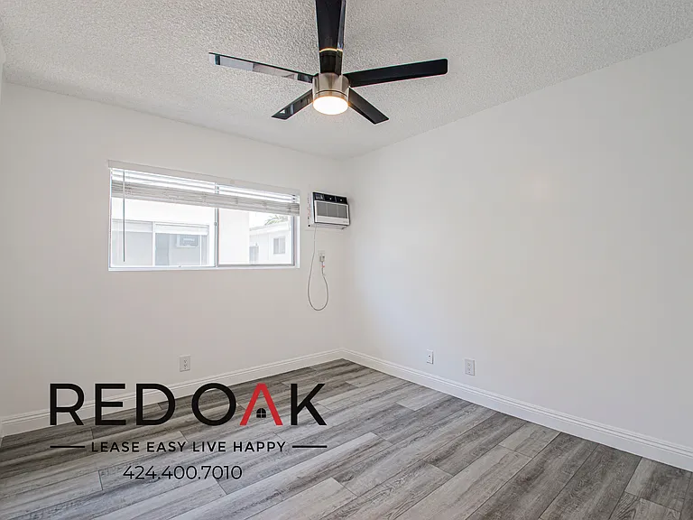 10257 Western Ave #G — Photo 3