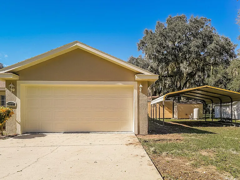 35221 W Griffin Dr — Photo 3