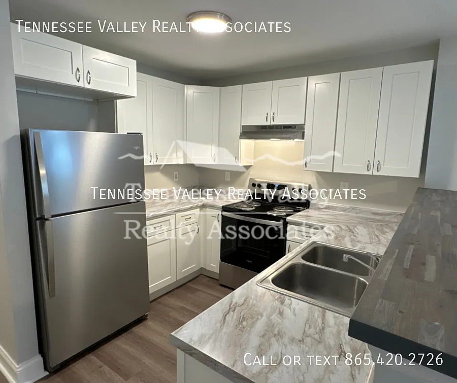 All New! Renovated, Move In Ready 1 Bed/1 Bath Convenient To Downtown And I-40! — Photo 3