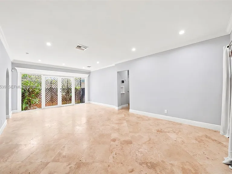 2301 Tequesta Ln — Photo 8
