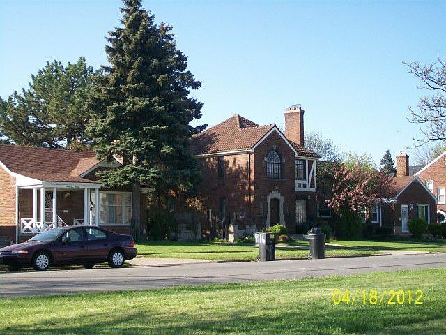 2nd image of 9982 E Outer Dr