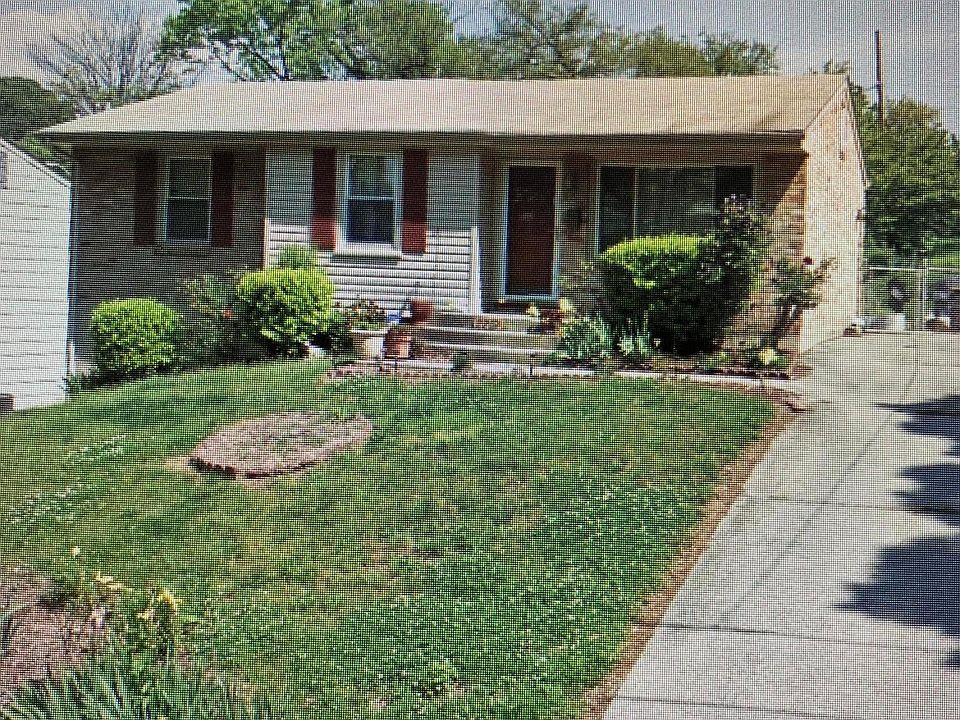 1st image of 2219 Mercer Ave NW
