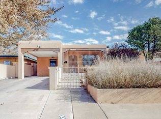 1322 Dartmouth Dr NE, Albuquerque, NM 87106
