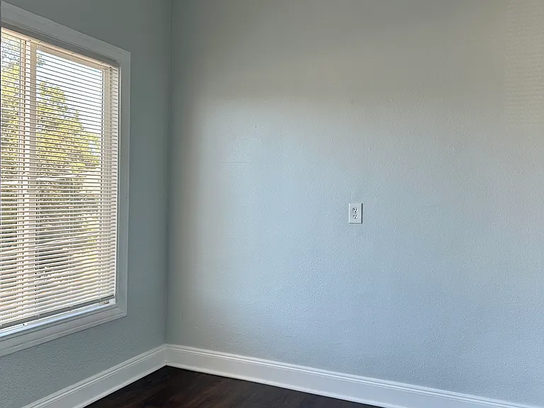 1820 5th Ave #205 — Photo 3