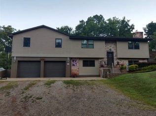195 Goose Run Rd, Marietta, OH 45750
