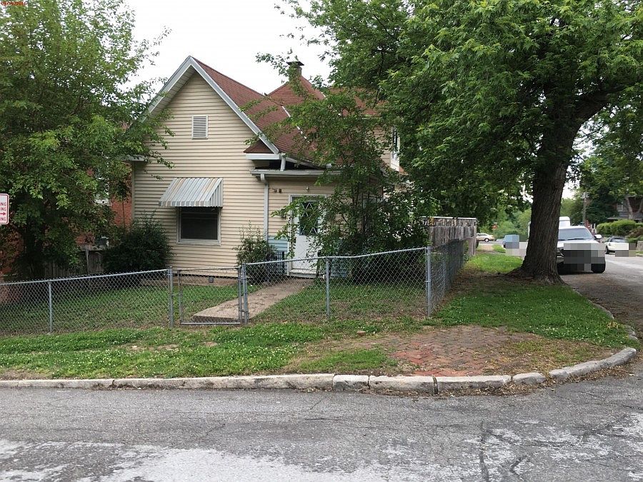 1st image of 1425 Felix St