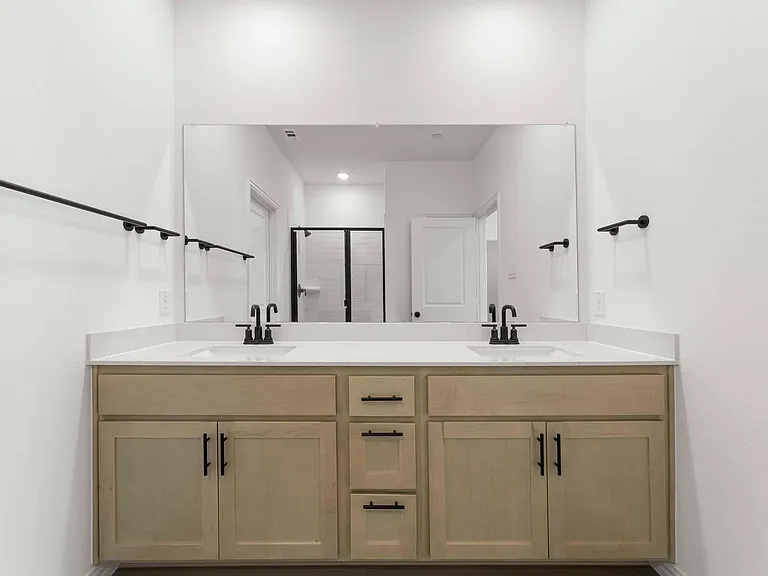 1215 Daybreak Dr — Photo 18