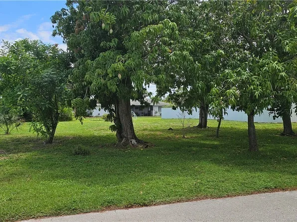502 SE 17th Ter, Cape Coral, FL 33990