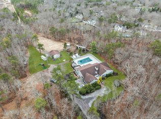 4 Christine Lane, Manorville, NY