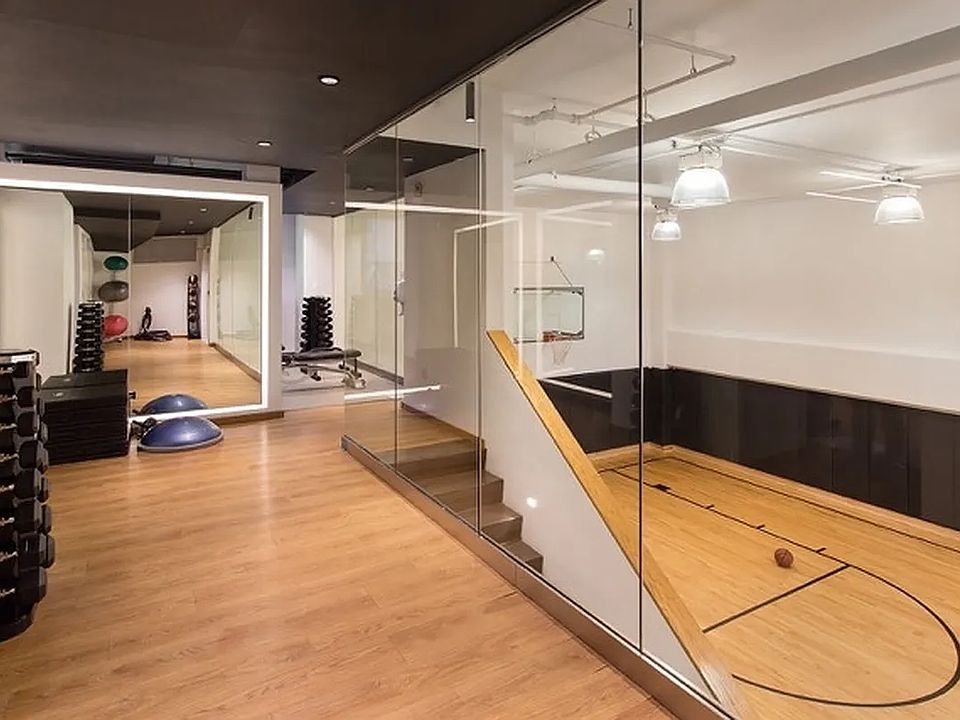 1st image of 561 10th Ave #33B