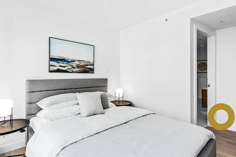 777 Richards St #1A — Photo 5